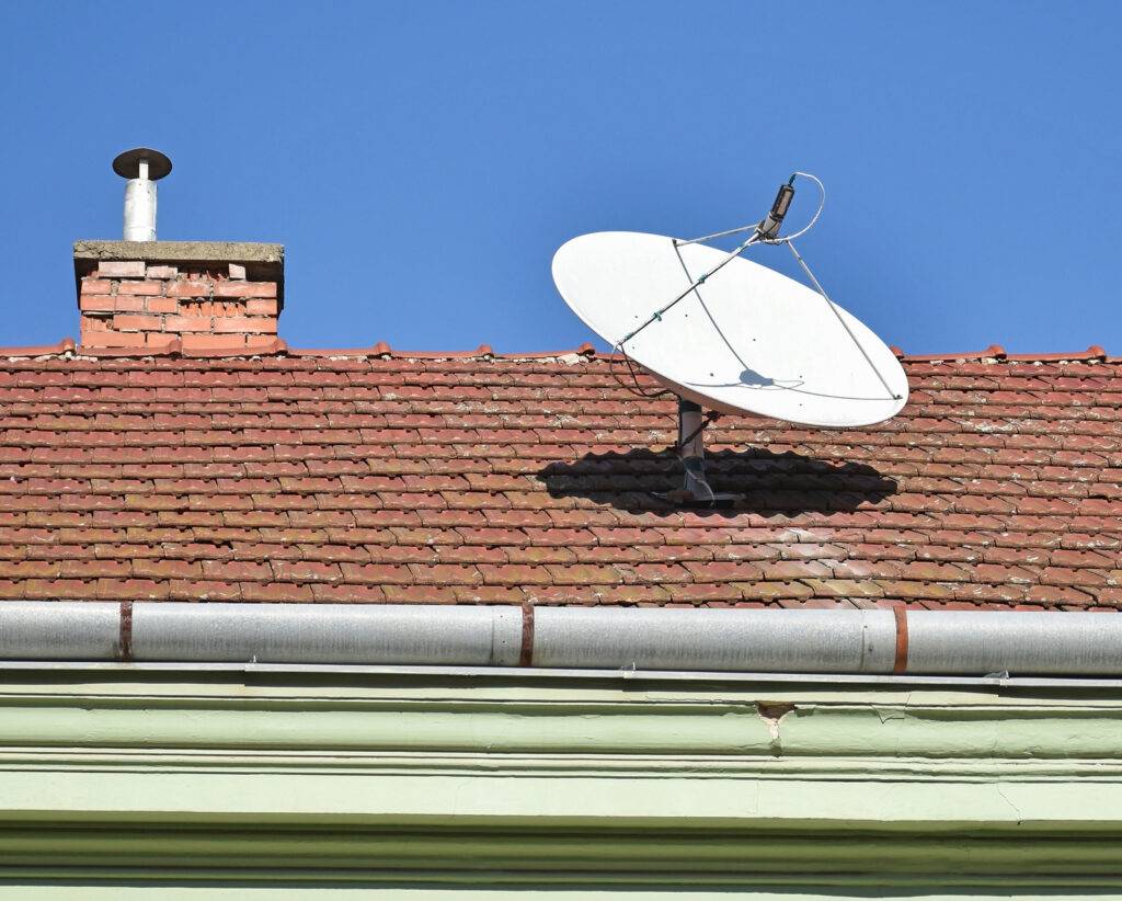 how to get free tv with a satellite dish